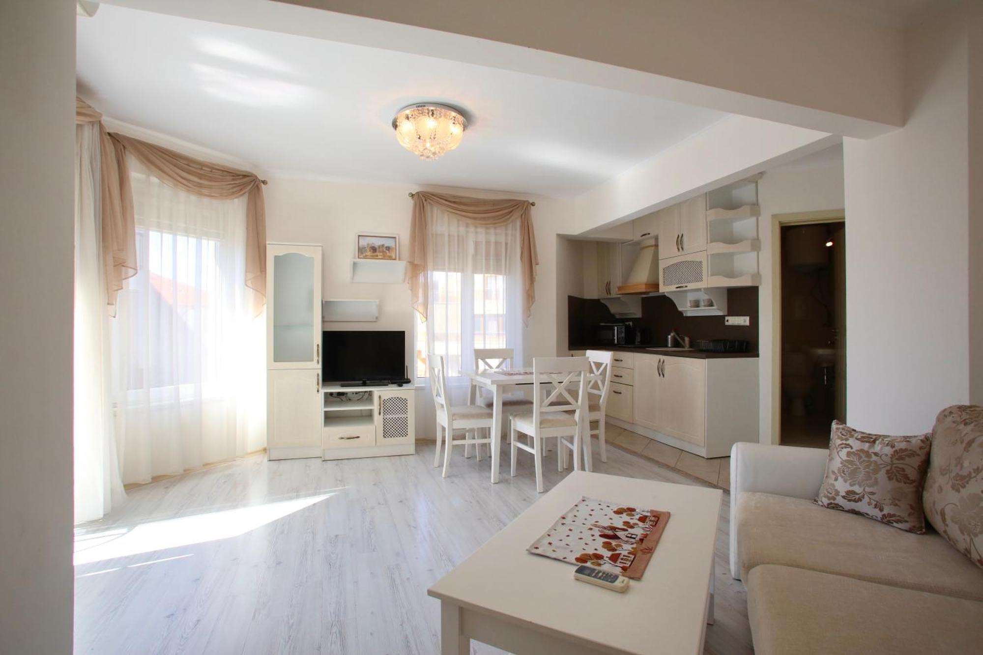 Villa Livia Boutique Apartments Ravda Eksteriør billede